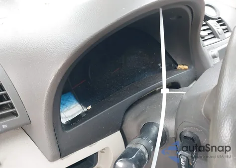 2011 Toyota Camry Xle z USA, uszkodzony, nr VIN 4T1BF3EK6BU616361